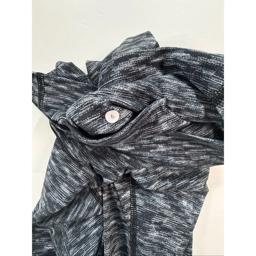 Lululemon Wunder Under Stirrup Leggings Dramatic Static Black White Size 6 EUC